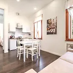 Italstay - The Poet\'S View- Appartamento Centrale